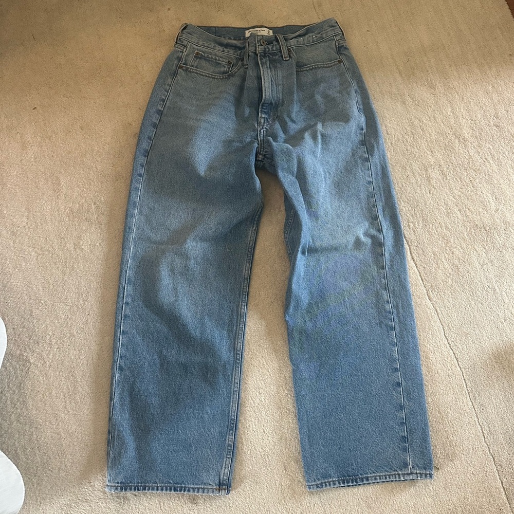 A&F slouchy mid rise jeans